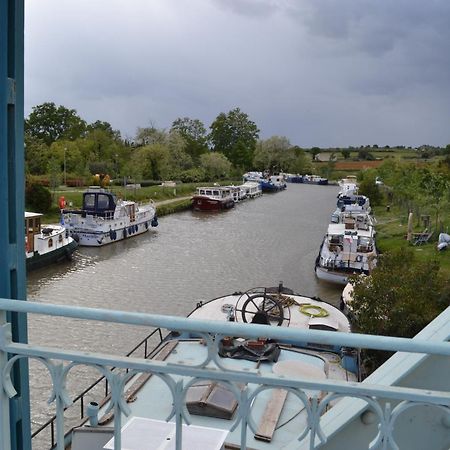 L'Instant Canal Capestang Buitenkant foto